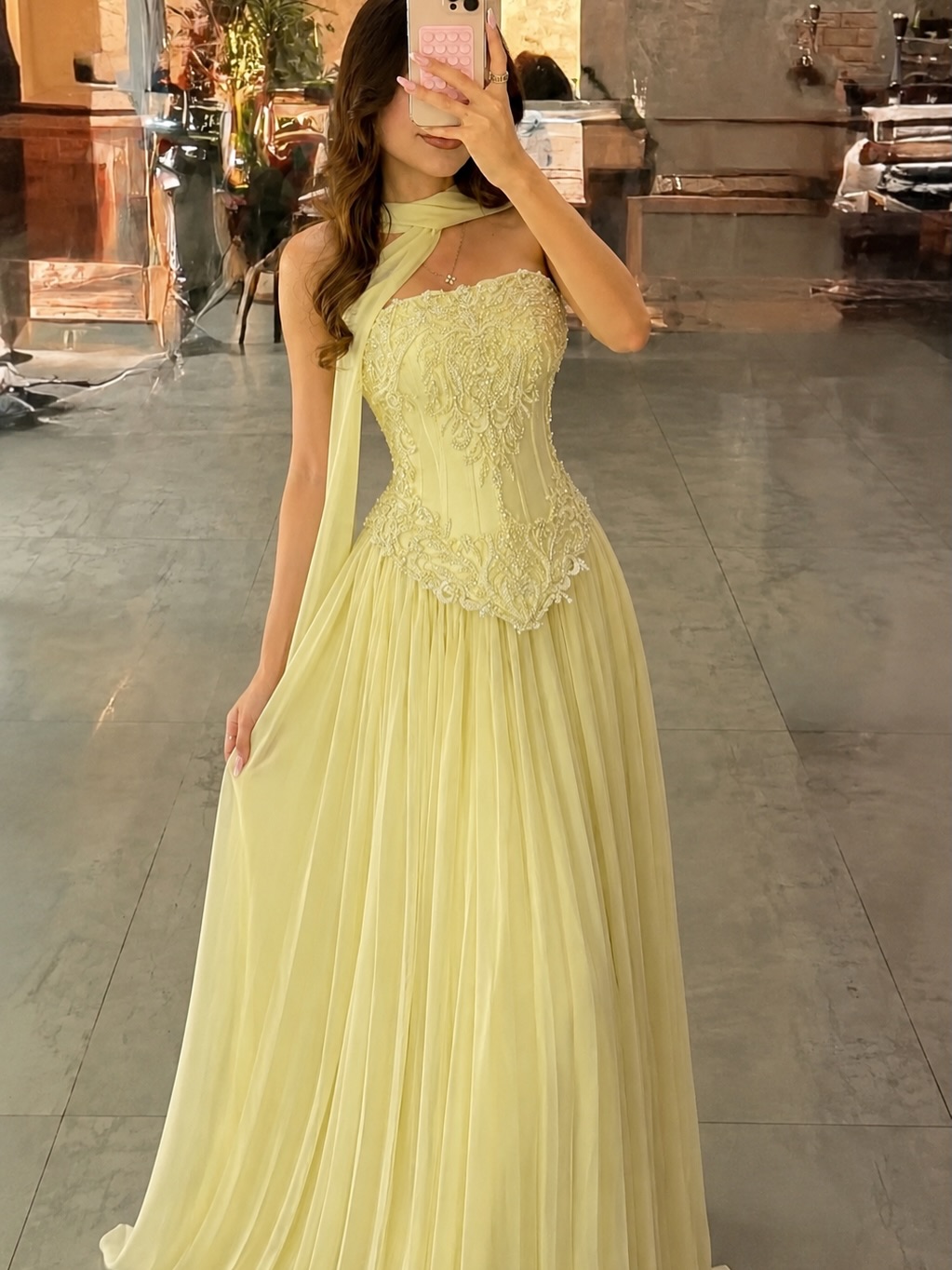 Индивидуально изготовленное се – обзор и цена Embroidery Yellow Dress