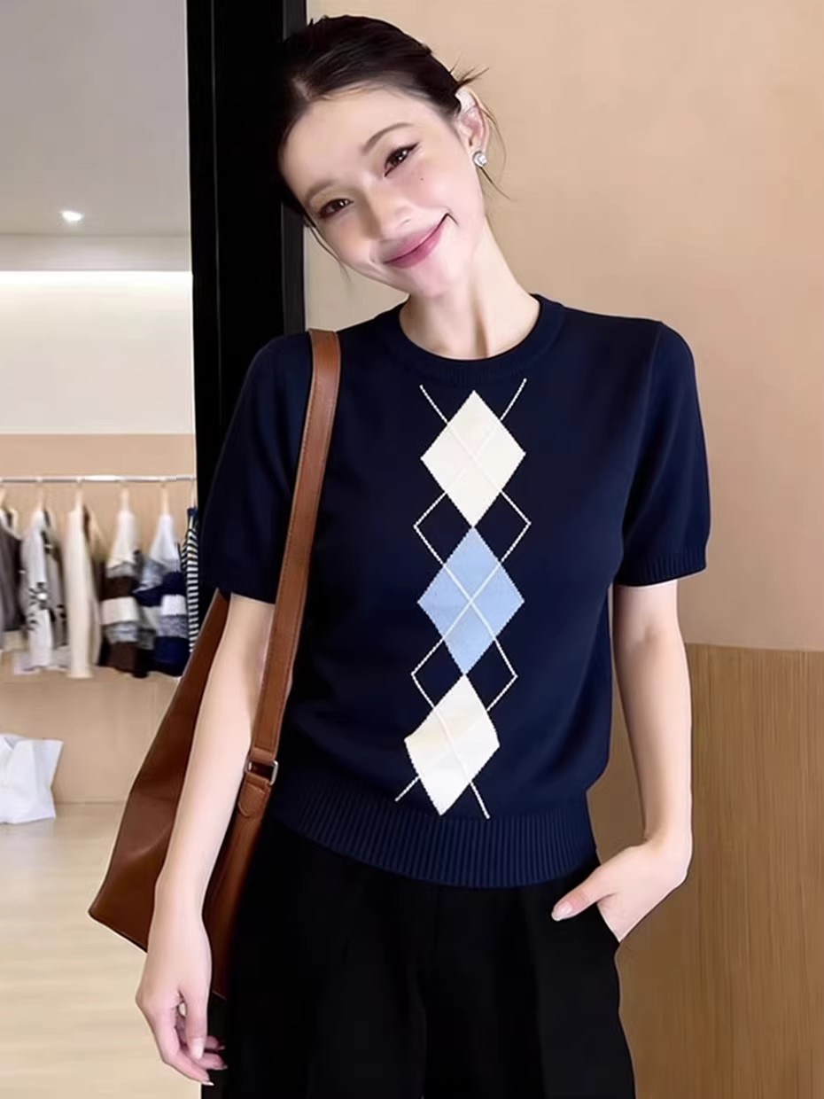 Уникальный дизайн, синий вязан – обзор и цена Embroidery Unique Design